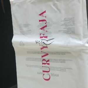 Curvy Faja size small in blush color